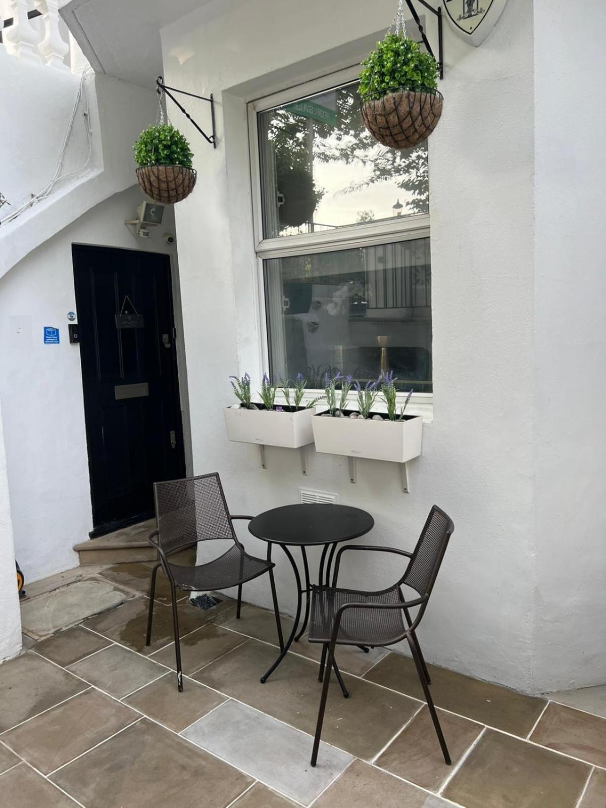 Stylish Apartment With Bbq Kensington Лондон Экстерьер фото