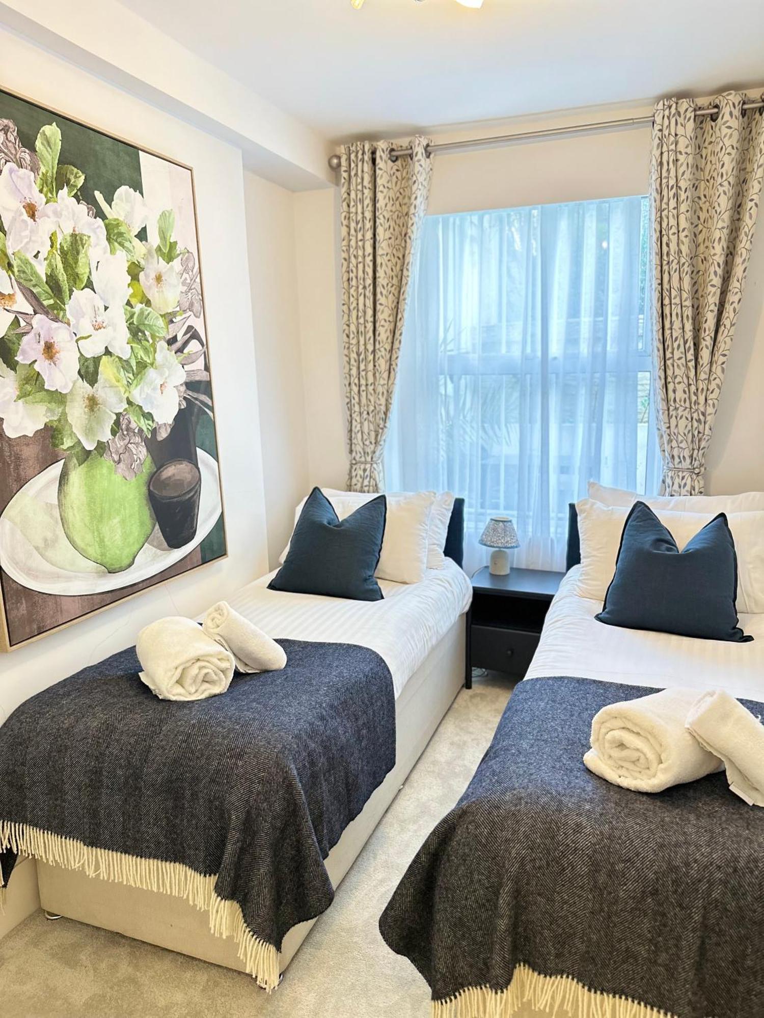 Stylish Apartment With Bbq Kensington Лондон Экстерьер фото
